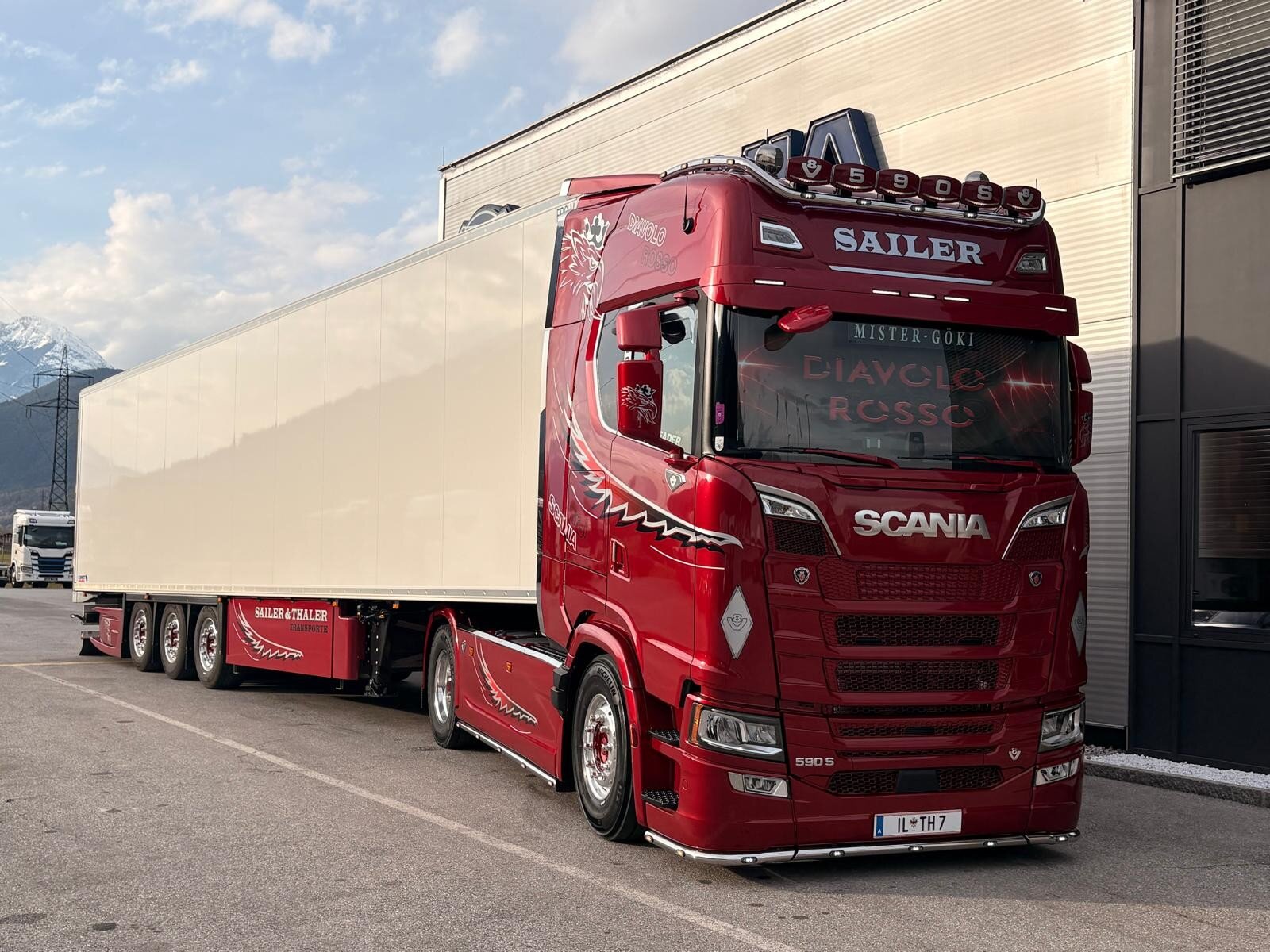 LKW von Sailer und Thaler Transporte OG